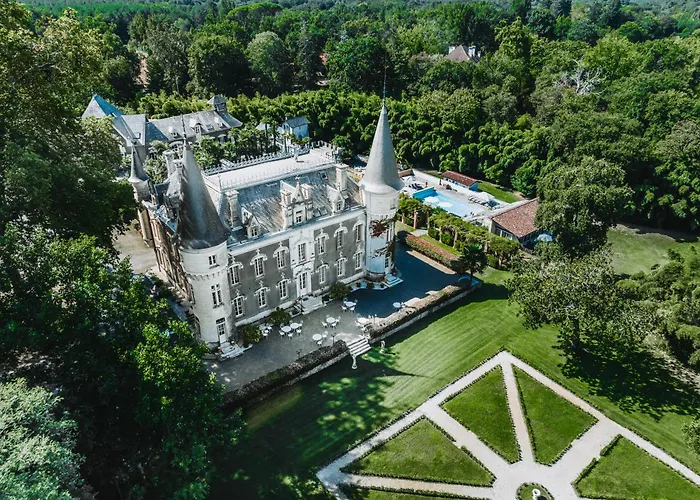 Château Belle Epoque - Chambres d\'Hôtes&Gîtes