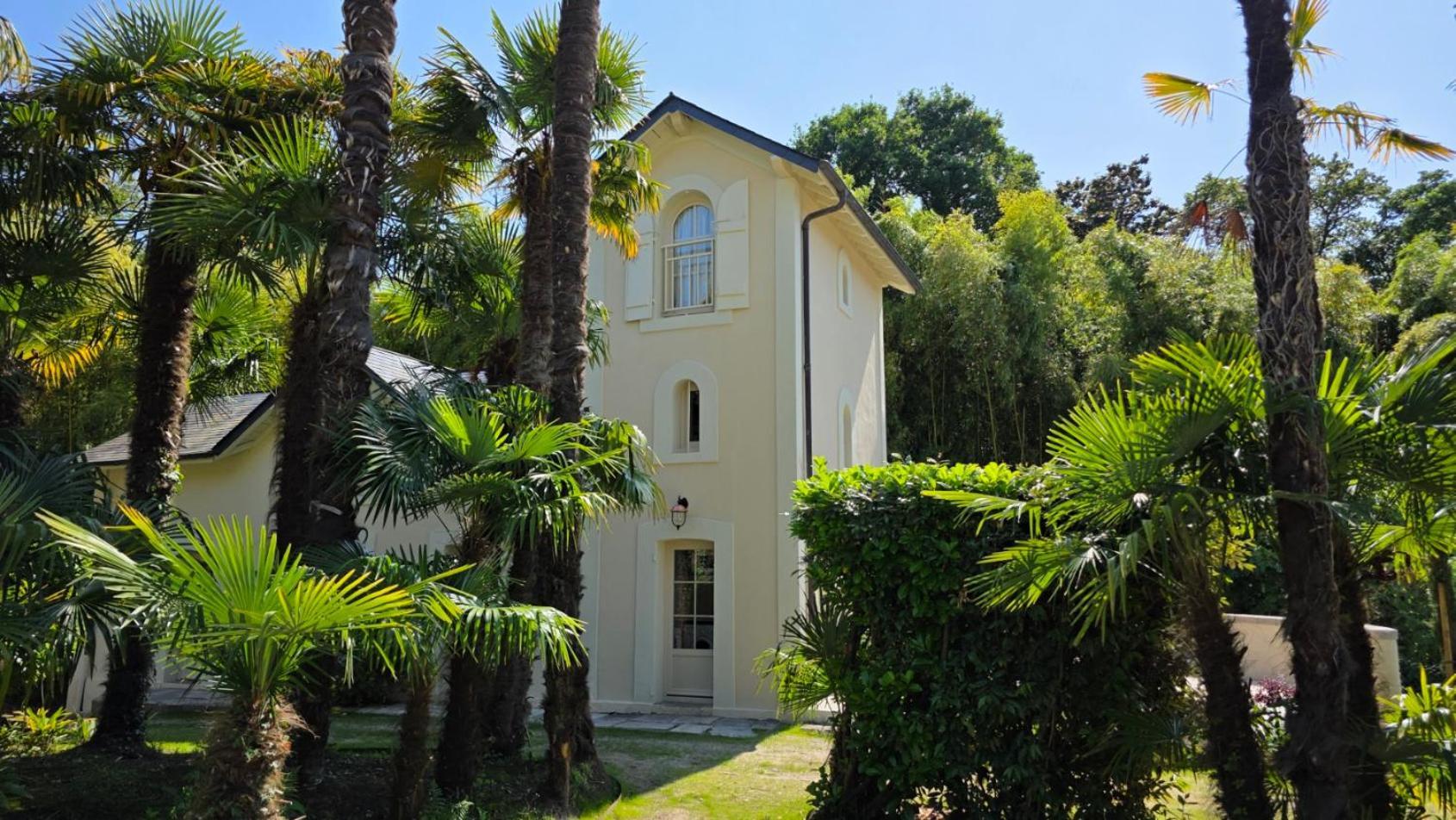 Chateau Belle Epoque - D'hotes & Linxe